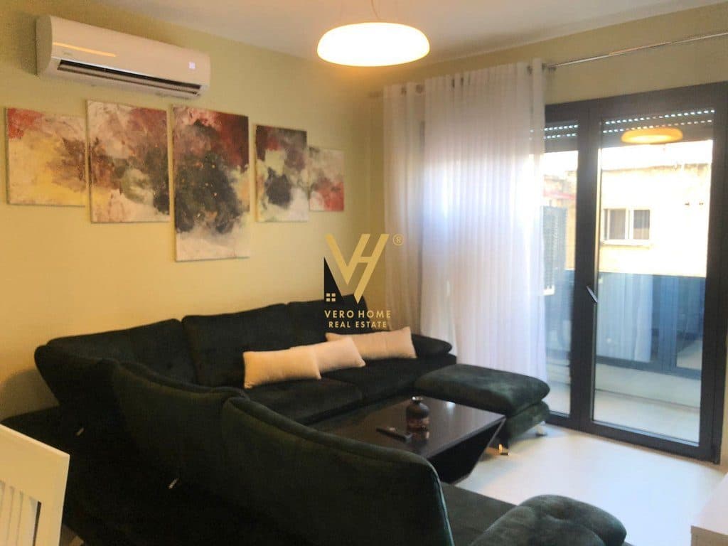 JEPET APARTAMENT 2+1+BLK ME QIRA TE STADIUMI DINAMO 1.000 EURO