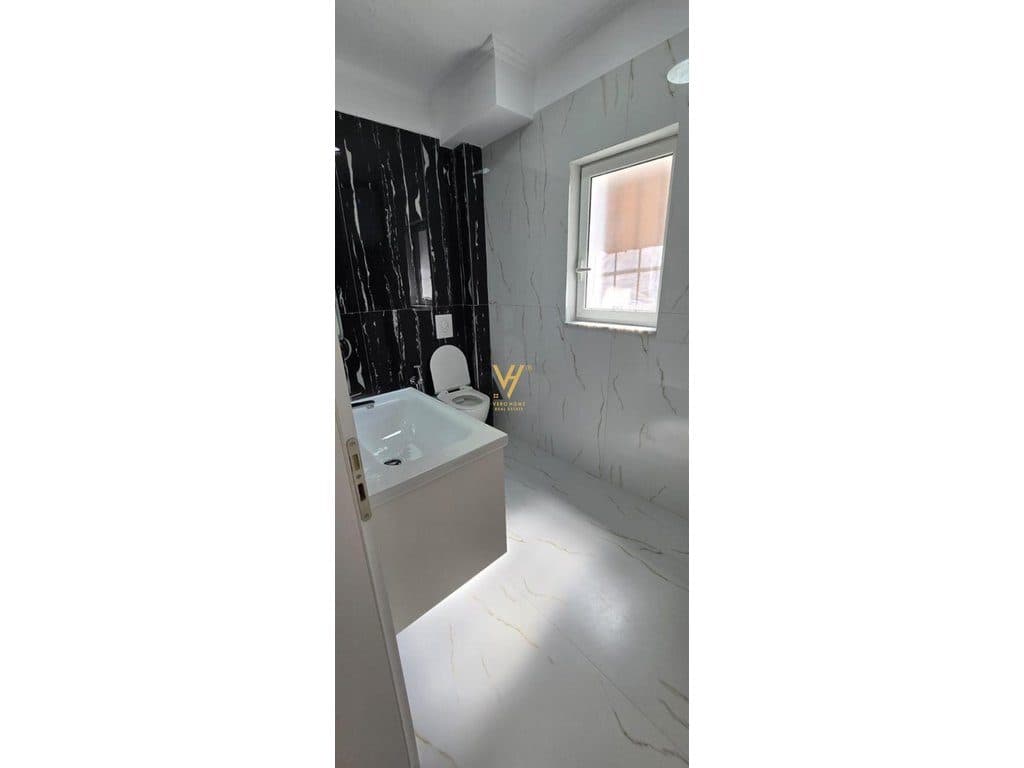 SHITET APARTAMENT 1+1+BLK TE MOZAIKU TIRANES 125.000 EURO 4