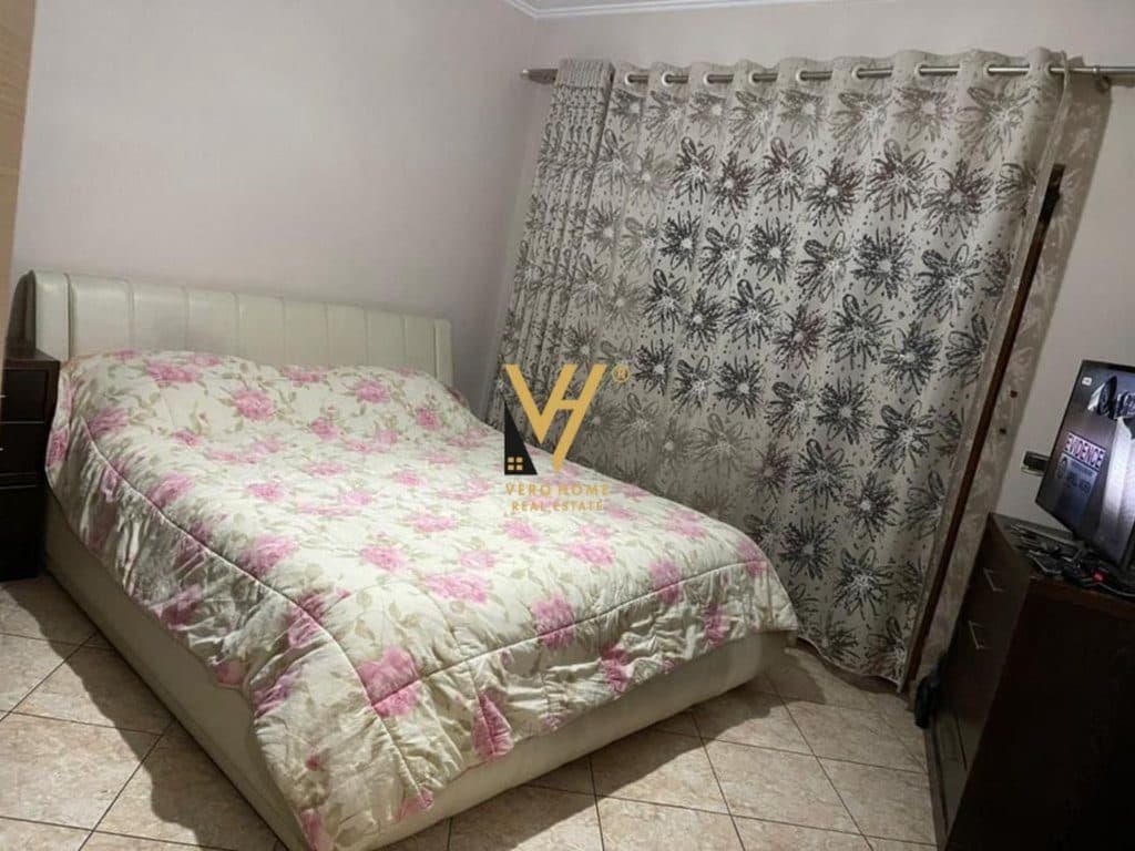 JEPET APARTAMENT 3+1+2+BLK ME QIRA TEK FABRIKA E MIELLIT 650 EURO 3