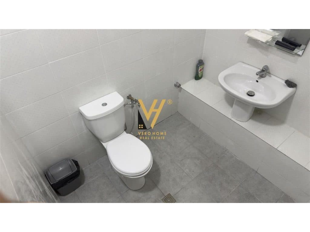 JEPET AMBIENT 200 M2 ME QIRA TE FRESKU 100.000 LEKE 3