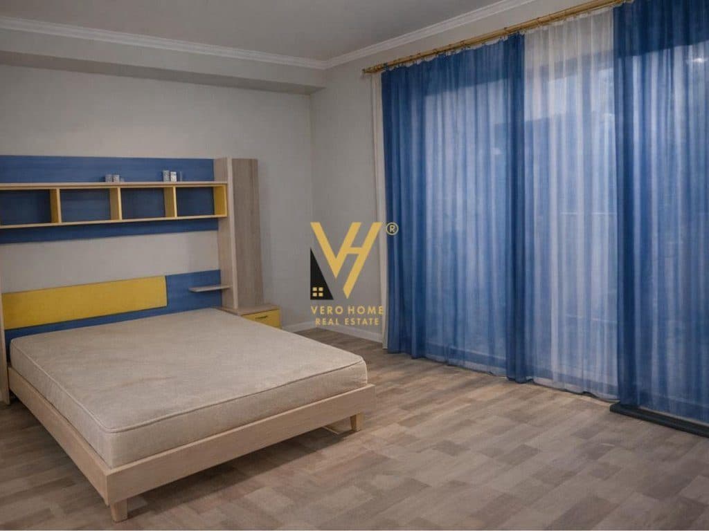 JEPET APARTAMENT 2+1+BLK ME QIRA TE KOMUNA E PARISIT 80.000 LEKE 2