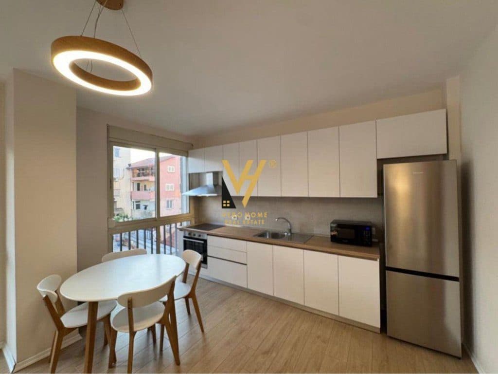 JEPET APARTAMENT 1+1 ME QERA TE RRUGA E KAVAJES 750 EURO 2