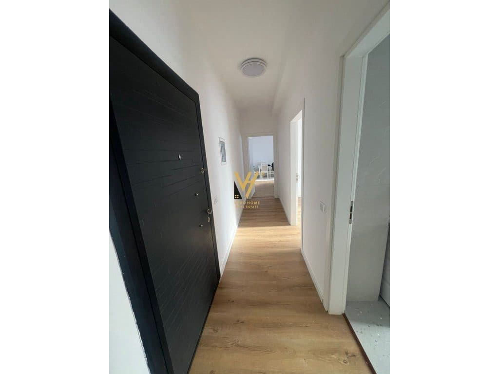 JEPET APARTAMENT 2+1+BLK ME QERA TE STACIONI TRENIT 680 EURO 4