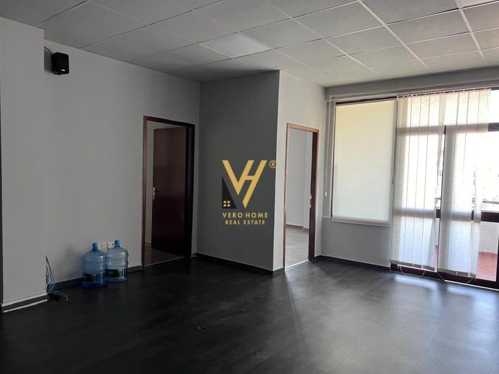 JEPET ZYRE 200 M2 ME QERA NE BLLOK 200.000 LEKE 4