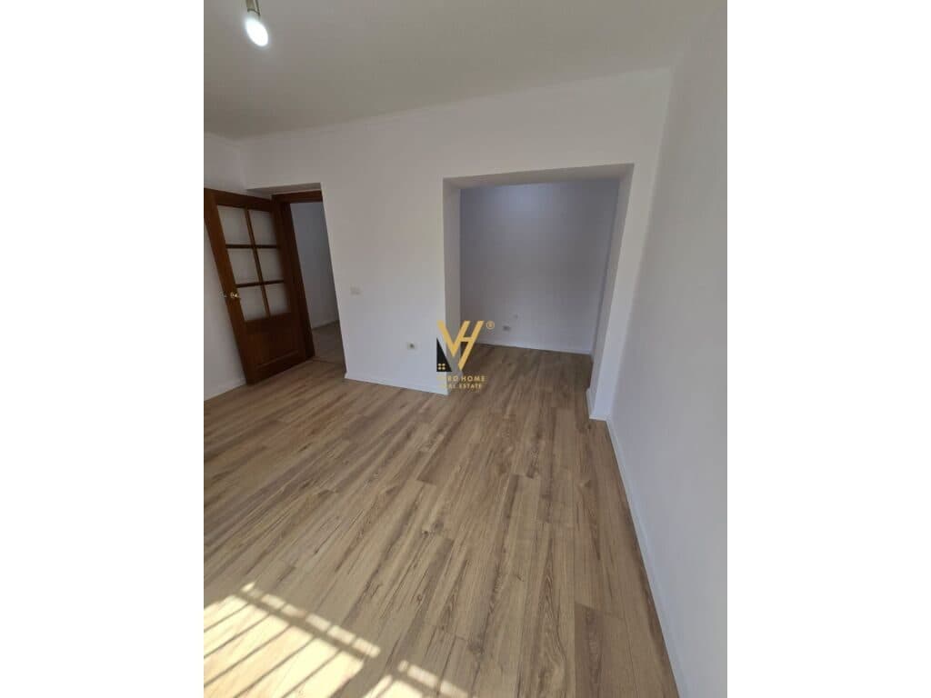 Shitet Apartament 2+1+ballkon te Ali Demi 81 m2 2