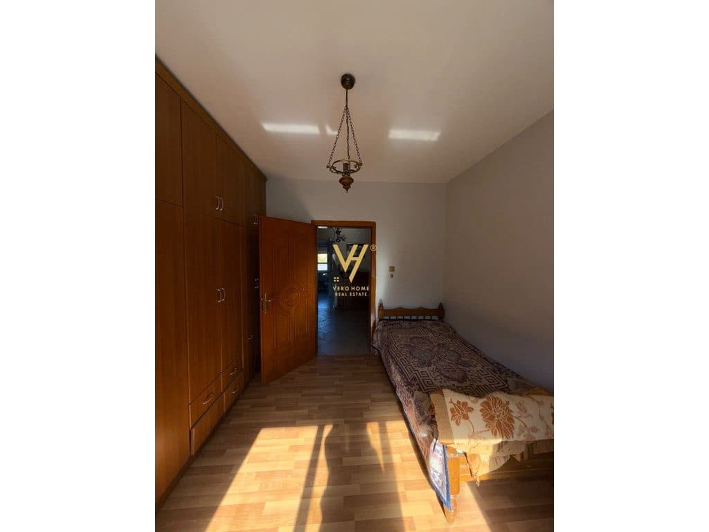 SHITET APARTAMENT 3+1+3+BLK TE MYSLYM SHYRI 450.000 EURO 4