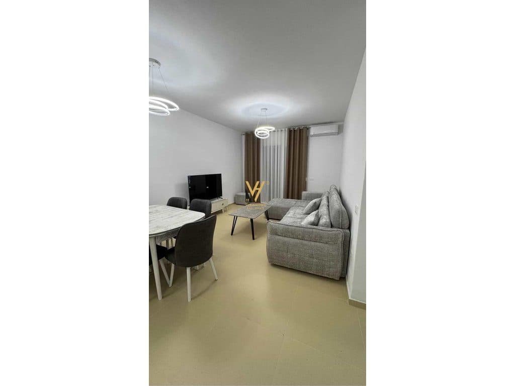 JEPET APARTAMENT 2+1+BLK ME QERA TE ISH PARKU 70.000 LEKE