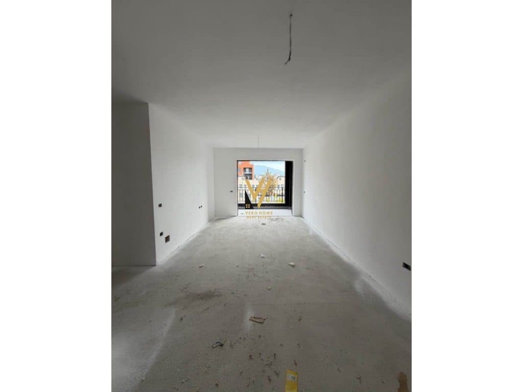SHITET APARTAMENT 1+1+BLK TE PLATINIUM 2, PASKUQAN 8.500.000 LEKE