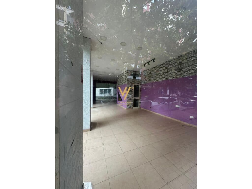 Jepet Dyqan me qera ne Yzberisht 60 m2