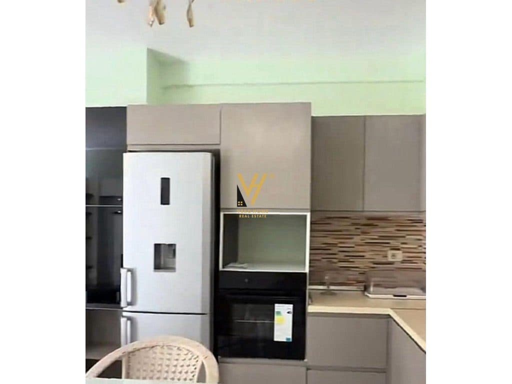 SHITET APARTAMENT 1+1+2 BLK TE PALLATET CABEJ 125.000 EURO 3