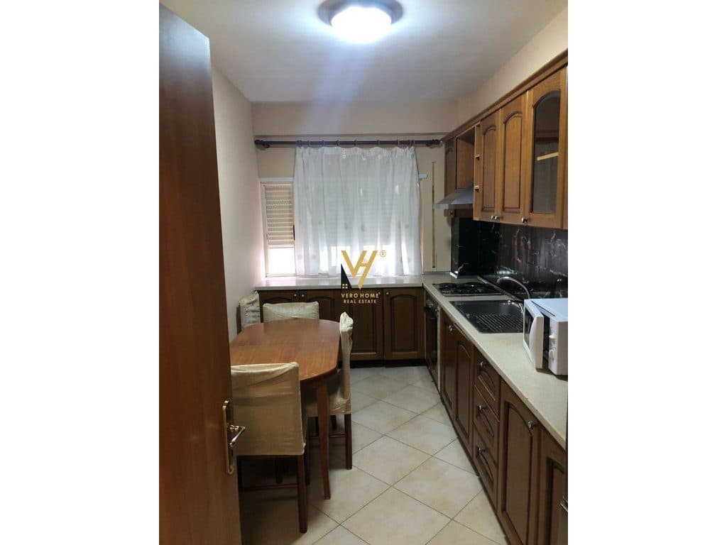 JEPET APARTAMENT 2+1+2+BLK ME QERA NE ALI DEM 50.000 LEKE 2