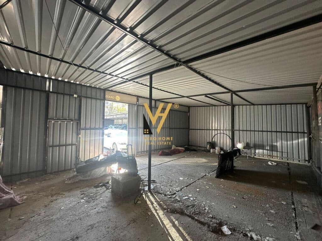 Jepet Magazine me qera te Rruga 5 Maji 140 m2