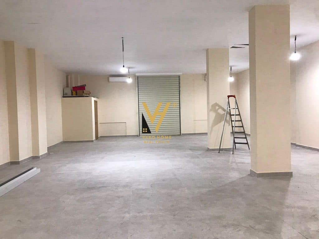 JEPET AMBIENT BIZNESI 157 M2 ME QERA NE FRESK 1.000 EURO