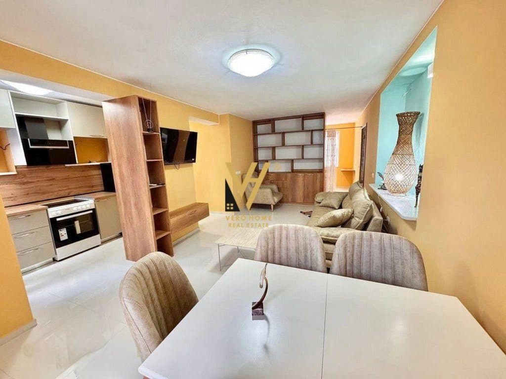 JEPET APARTAMENT 2+1 ME QERA TEK SHESHI WILLSON 750 EURO 3