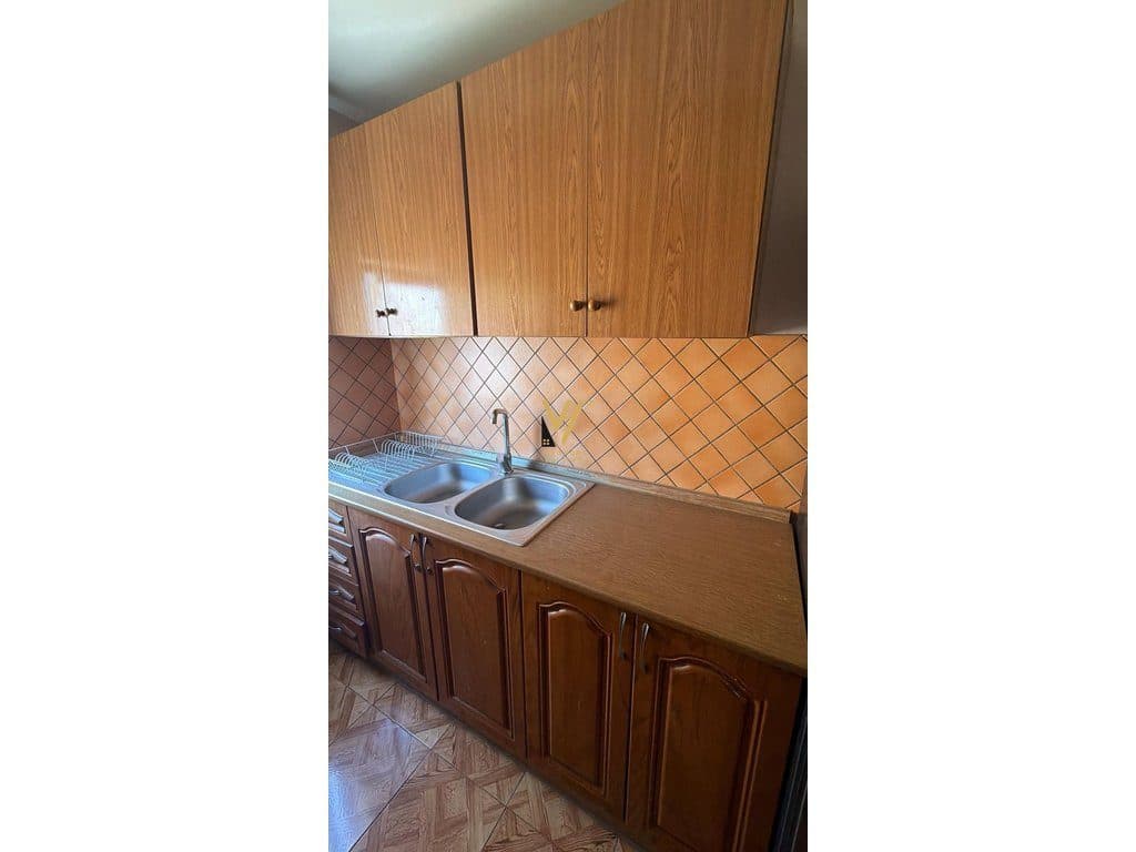 JEPET APARTAMENT 2+1+VERANDE ME QIRA NE DON BOSKO 50.000 LEKE 3
