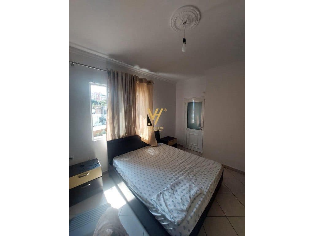 JEPET APARTAMENT 3+1+2BLK ME QERA NE SELITE 60.000 LEKE 4