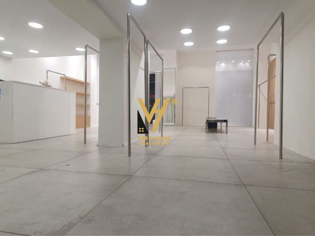 SHITEN 2 DYQANE 160 M2 TE XHAMLLIKU 560.000 EURO