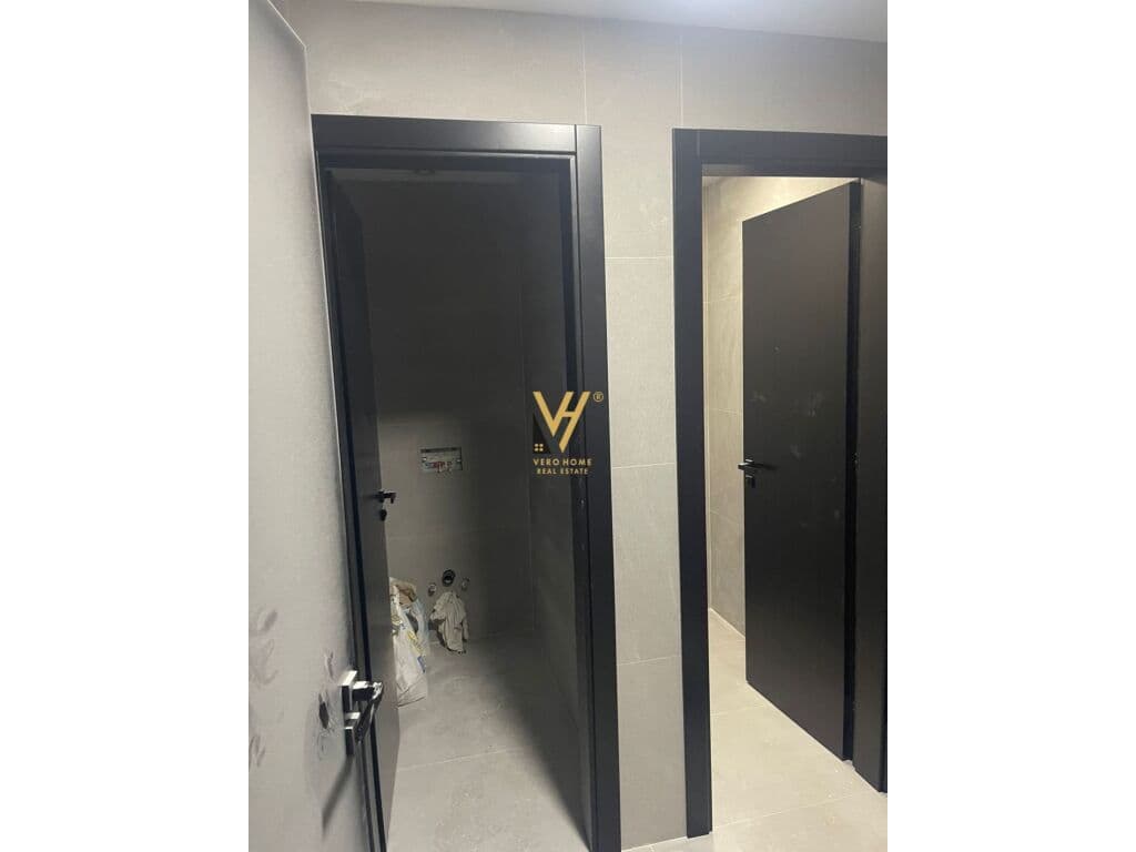 Jepet Ambient Biznesi me qera te Rruga 5 Maji 135 m2 2