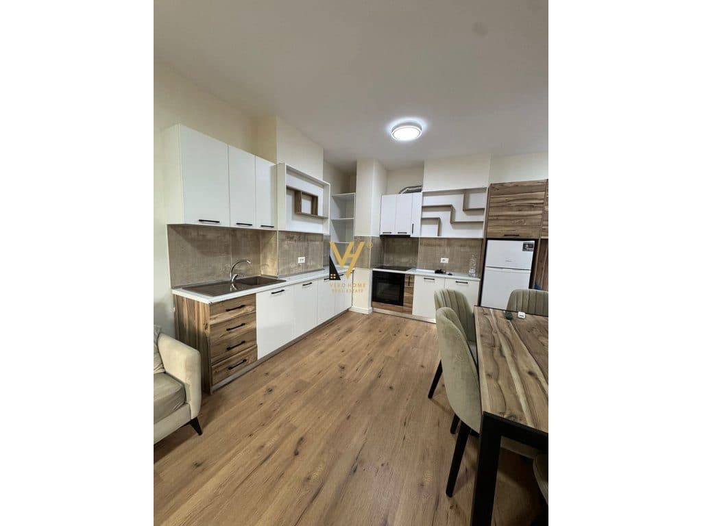 JEPET APARTAMENT 1+1+BLK ME QERA TE GRAND GALLERY , YZBERISHT 480 EURO 2