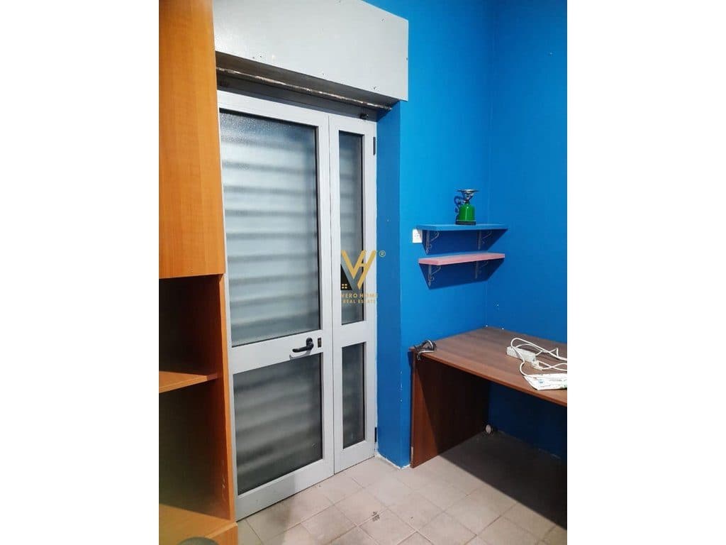 JEPET ZYRE 76 M2 ME QIRA TEK SHALLVARET 1.500 EURO 3
