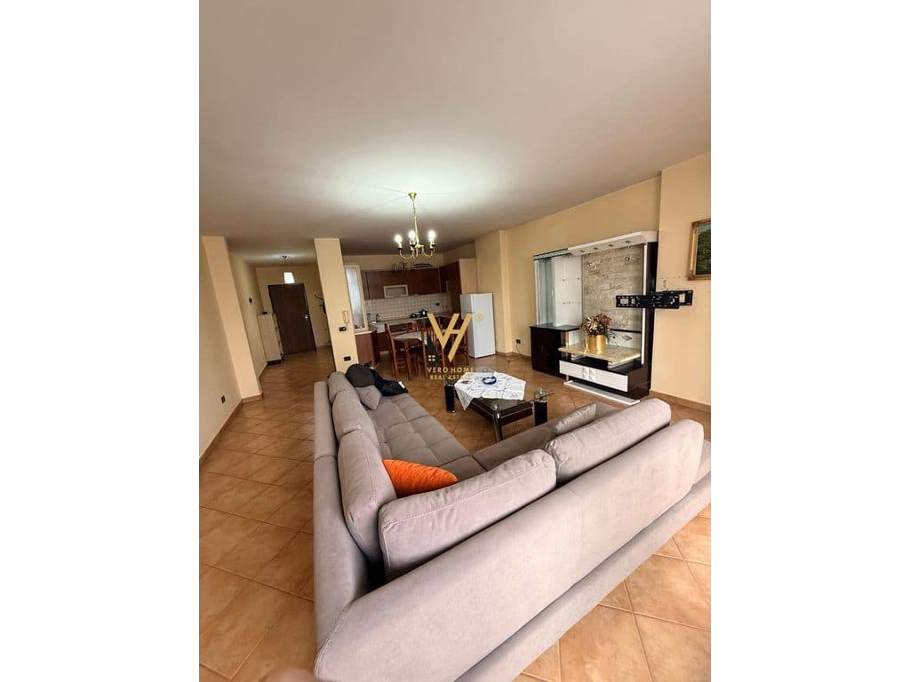 JEPET APARTAMENT 2+1+BLK ME QIRA TEK RRUGA KAVAJES 600 EURO 2
