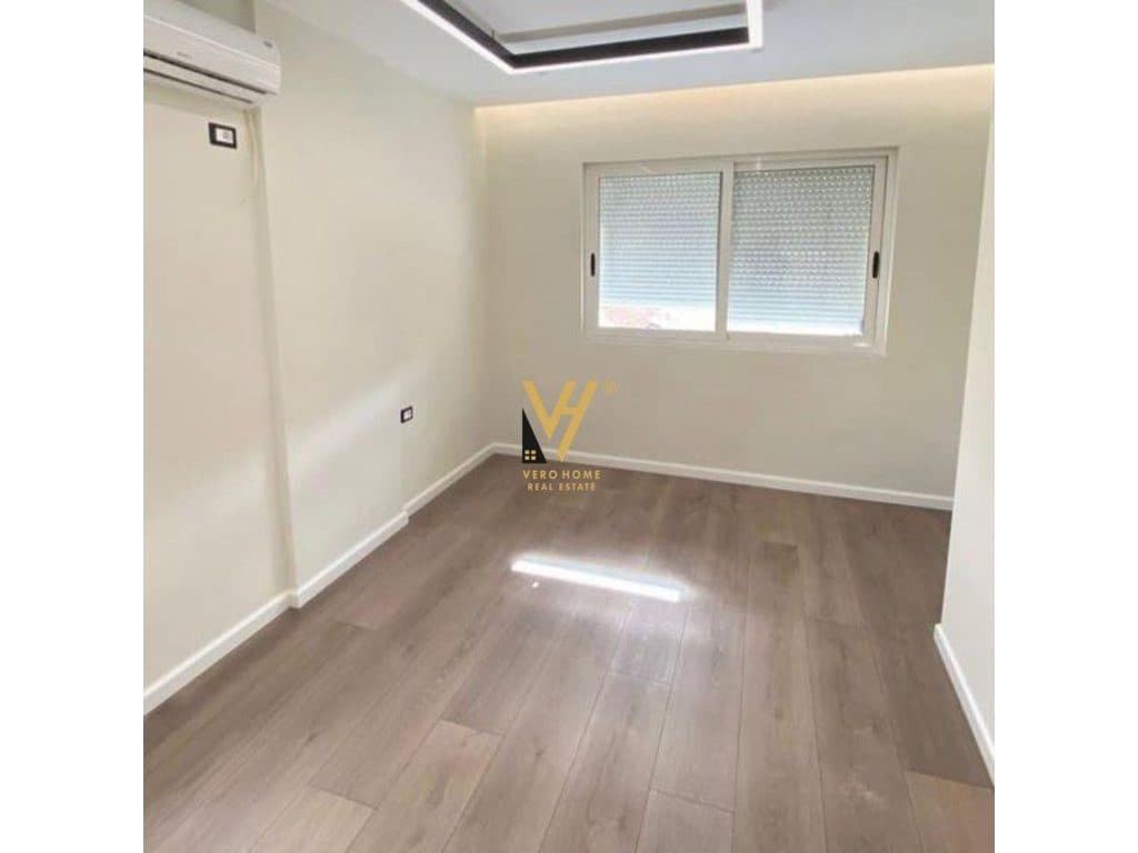 JEPET ZYRE 66 M2 ME QIRA TE KIKA1, KOMUNA E PARISIT 600 EURO