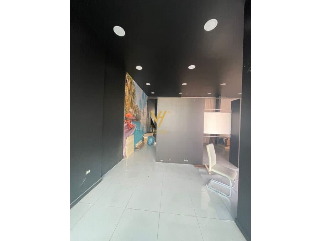 Jepet Dyqan me qera ne Selite 50 m2