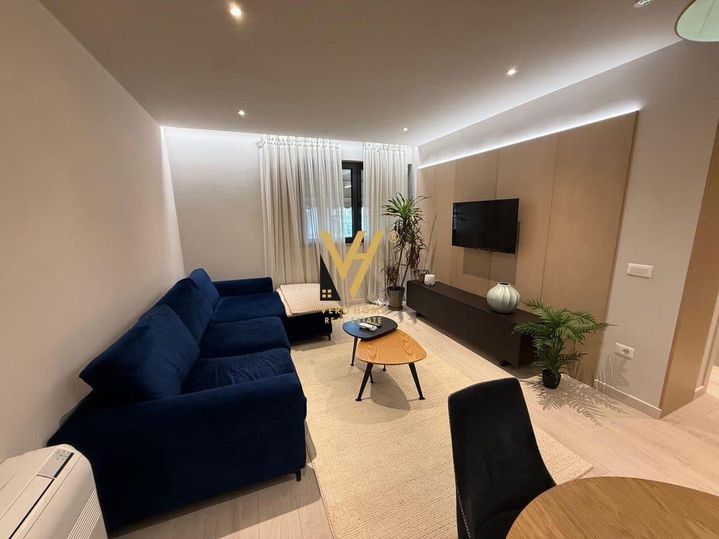 JEPET APARTAMENT 1+1+BLK ME QIRA NE ISH BLLOK 900 EURO