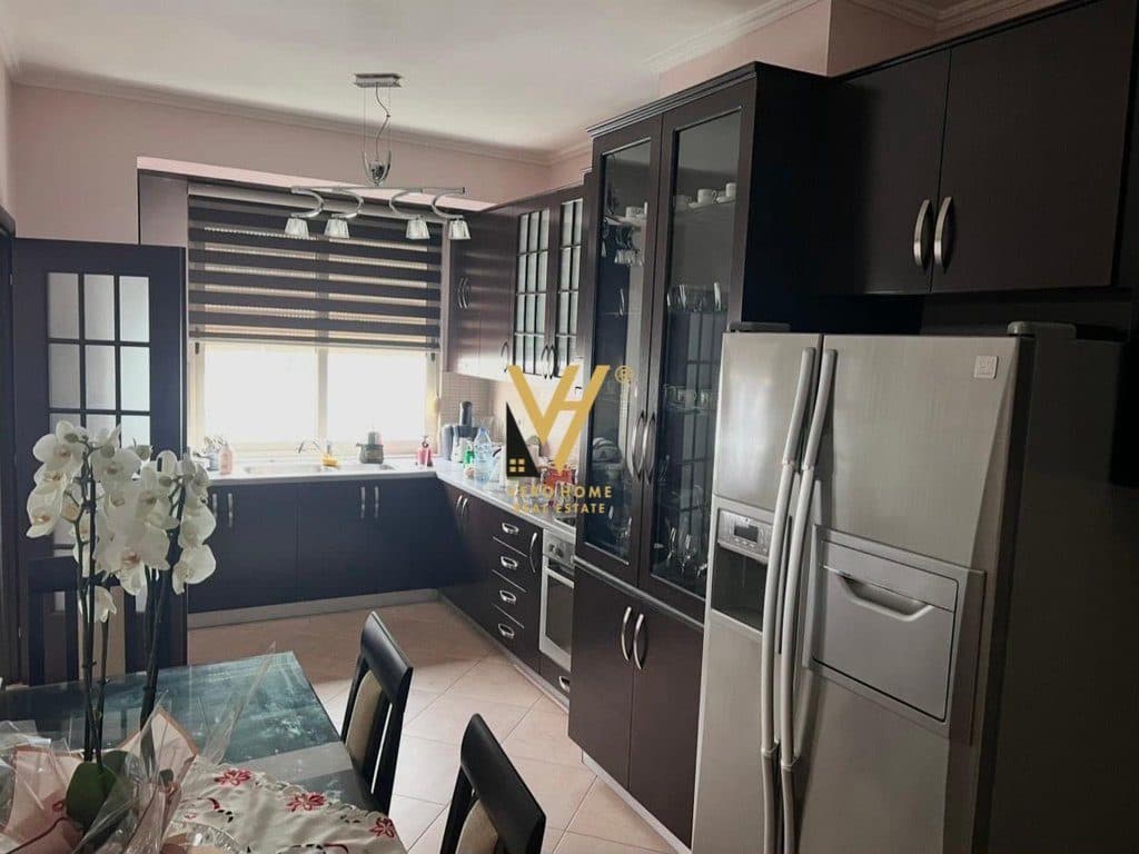 JEPET APARTAMENT 2+1+BLK ME QERA TE KOMUNA E PARISIT 850 EURO 2