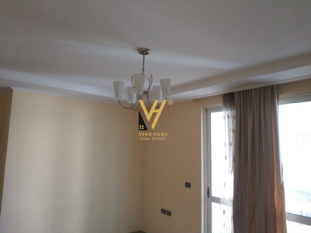Shitet Apartament 2+1+2 te Blloku 110 m2