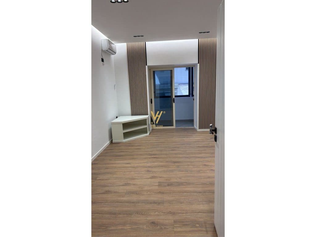 JEPET ZYRE 60 M2 ME QIRA TE KOMUNA E PARISIT 55.000 LEKE 2