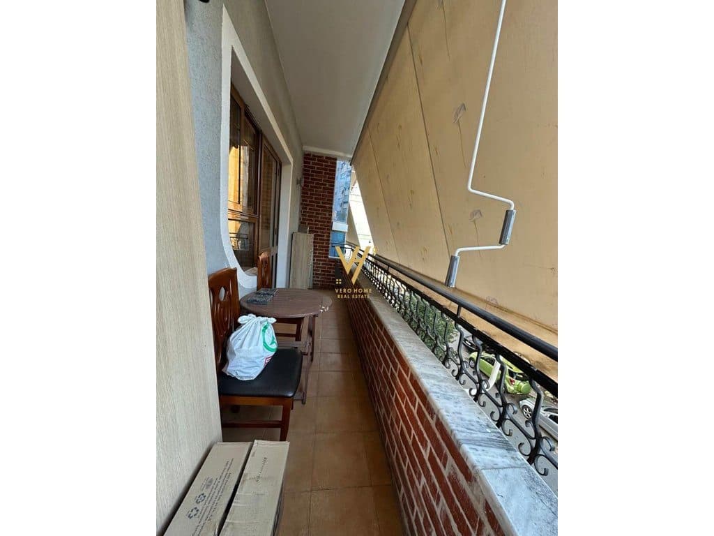 JEPET APARTAMENT 1+1 ME QERA TE ALI DEMI 700 EURO 4