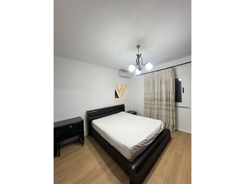 Jepet Apartament 2+1+ballkon me qera te Stadiumi Dinamo , Ujvara 100 m2 4