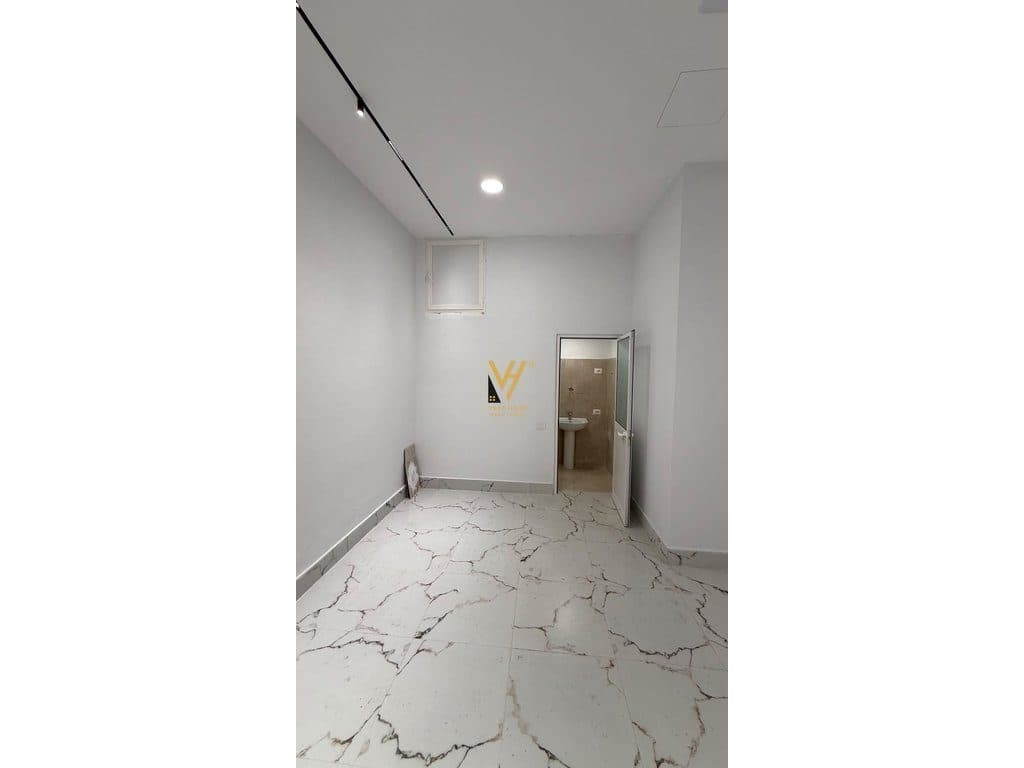 JEPET ZYRE 104 M2 ME QIRA TE MINE PEZA 850 EURO 4