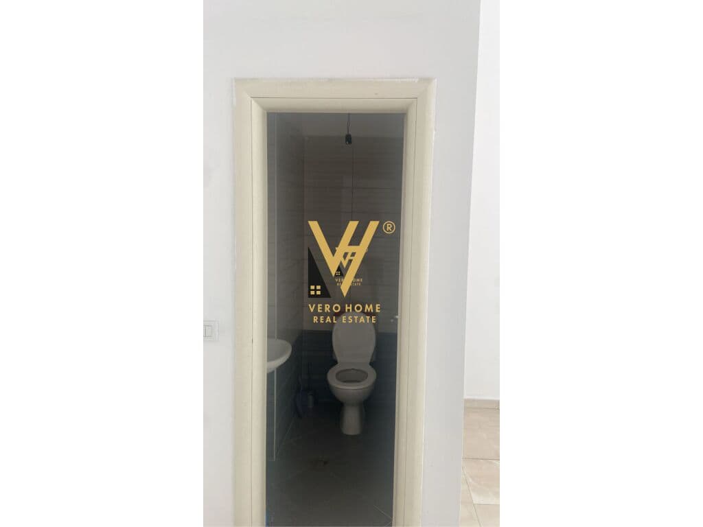 JEPET DYQAN 30 M2 ME QERA NE ASTIR 300 EURO 3