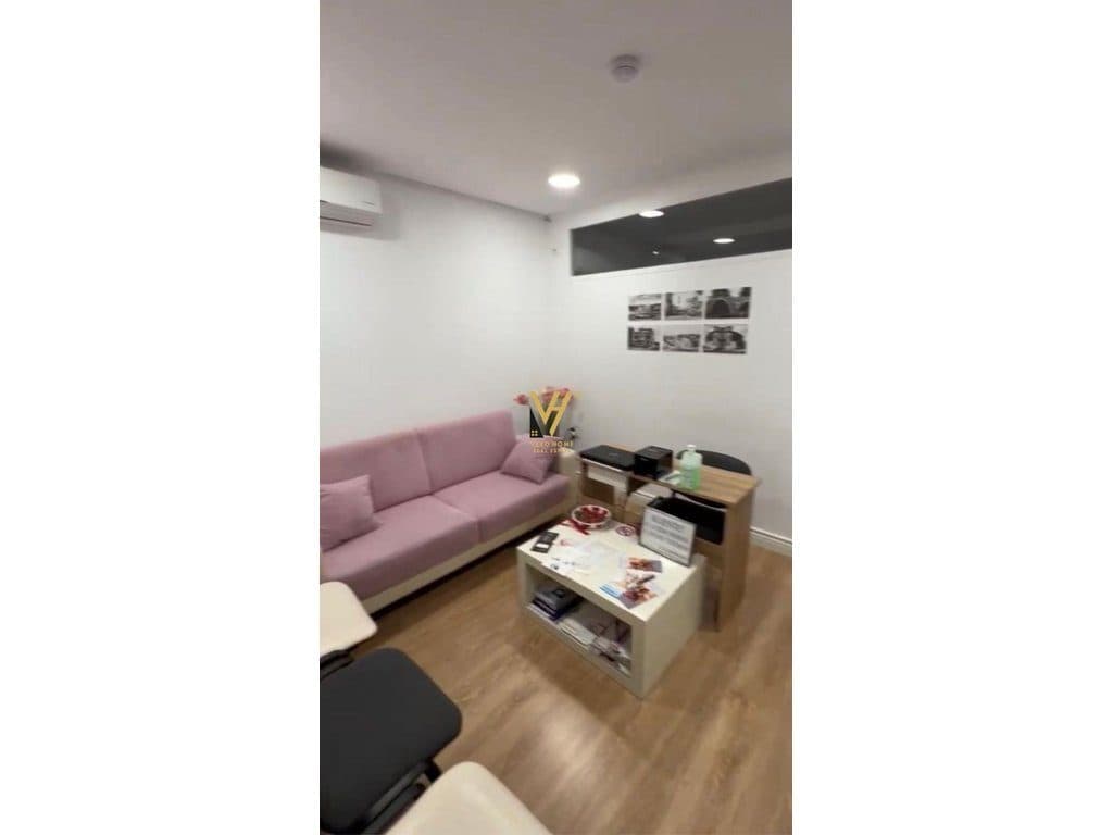 JEPET ZYRE 80 M2 ME QIRA NE BLLOK 120.000 LEKE