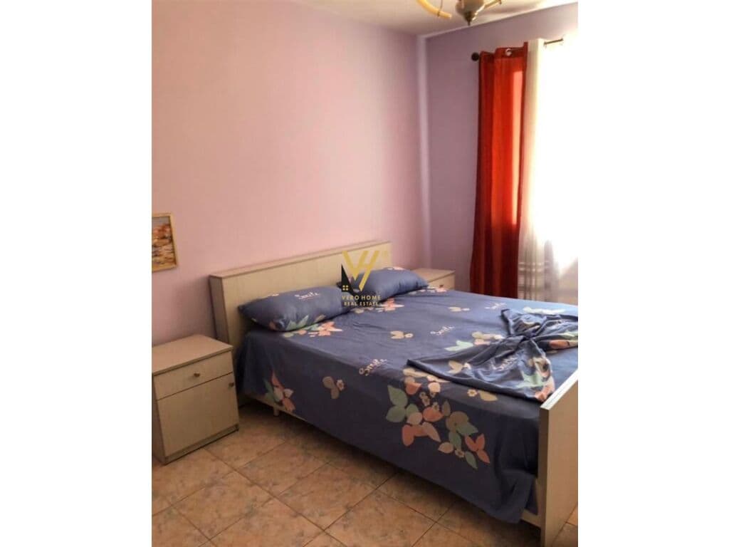 Jepet Apartament 2+1+ballkon me qera te Shkolla e Baletit 85 m2 2