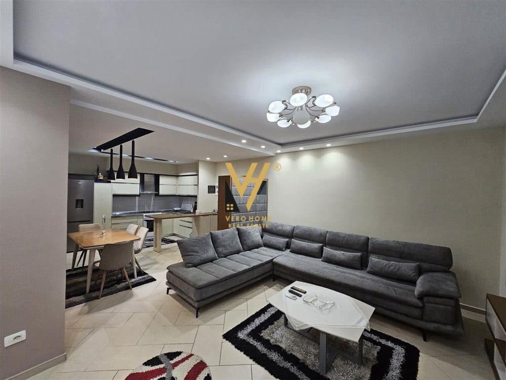 JEPET APARTAMENT 2+1+BLK ME QERA TE RRUGA PETI, LIQENI THATE 650 EURO