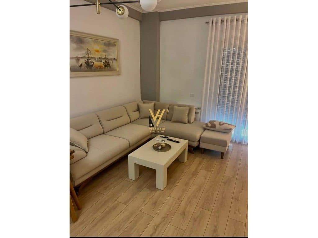 JEPET APARTAMENT 1+1+BLK ME QERA NE SAUK 60.000 LEKE