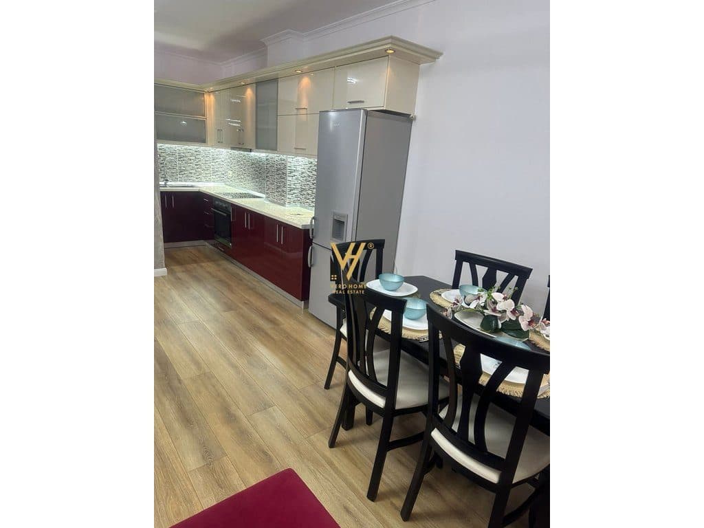 SHITET APARTAMENT 2+1 NE KOMBINAT 145.000 EURO 2