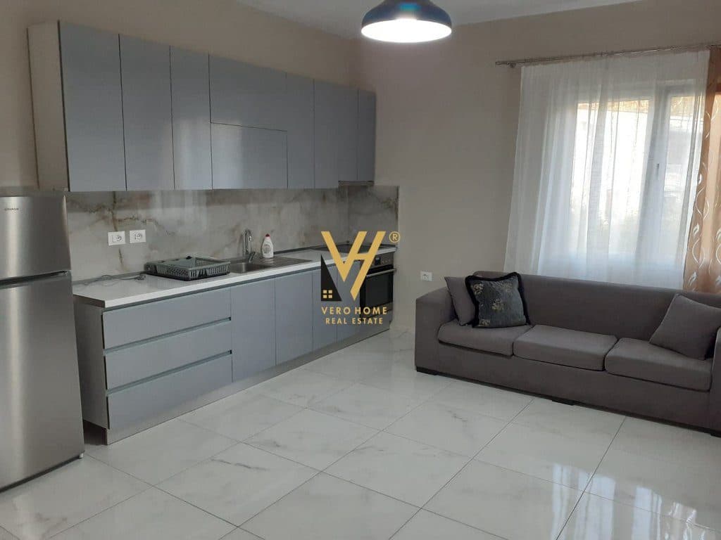 JEPET APARTAMENT 3+1+2BLK ME QERA TE RRUGA E ELBASANIT 55.000 LEKE