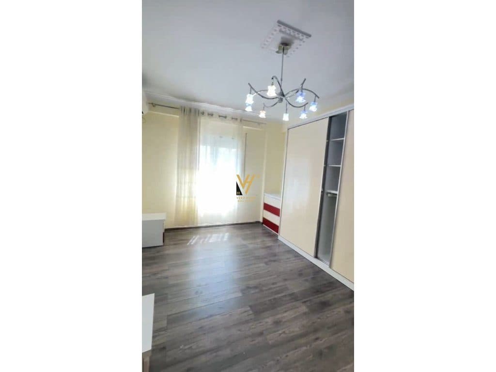 SHITET APARTAMENT 2+1+2+BLK TE KOPSHTI ZOOLOGJIK 258.000 EURO 3