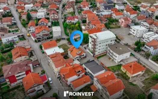 Shtëpi në shitje! 4