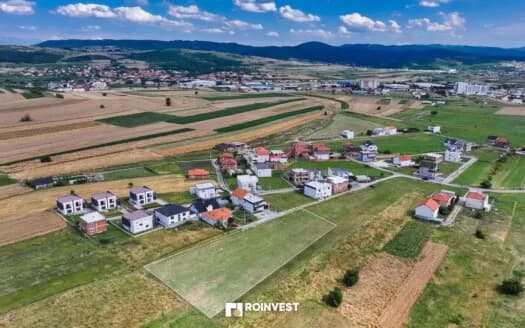 Parcelë në shitje! 3