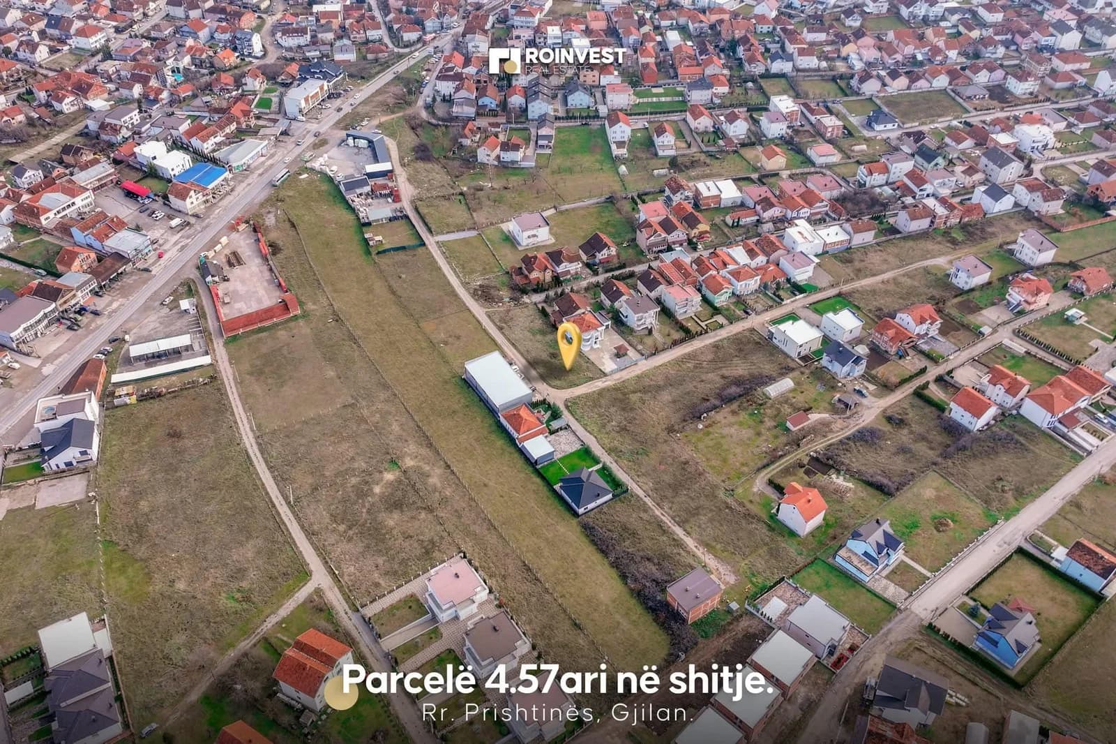 Parcelë në shitje!