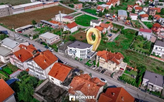 Shtëpi në shitje! 2