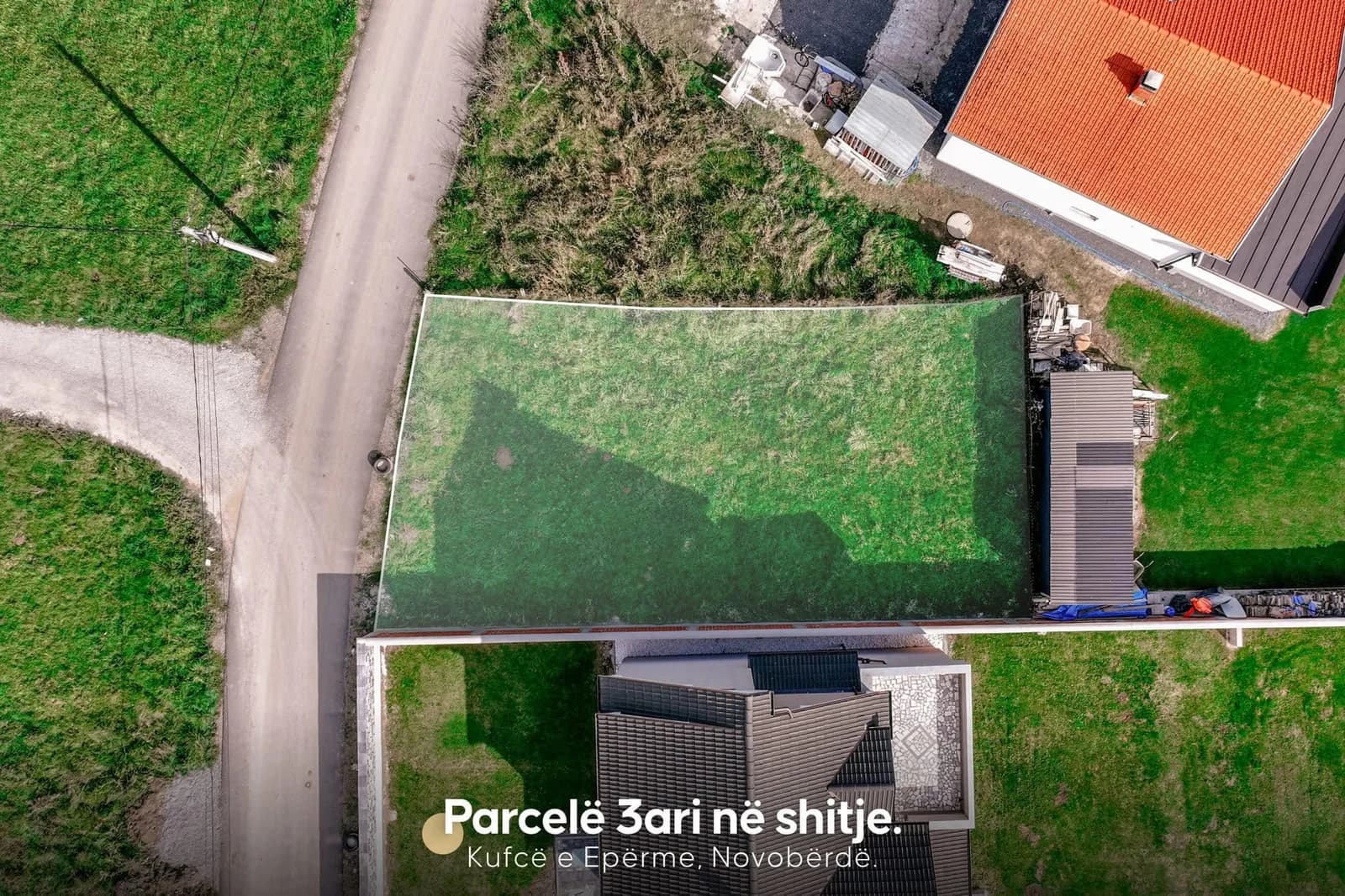 Parcelë në shitje