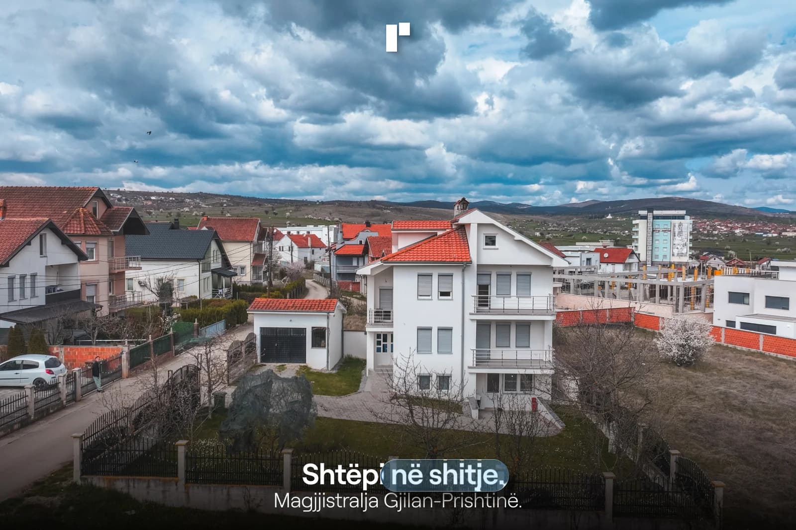 Shtëpi në shitje!