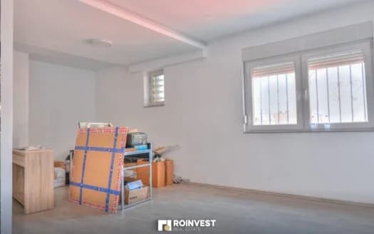 Banesë me qira për zyre! 4