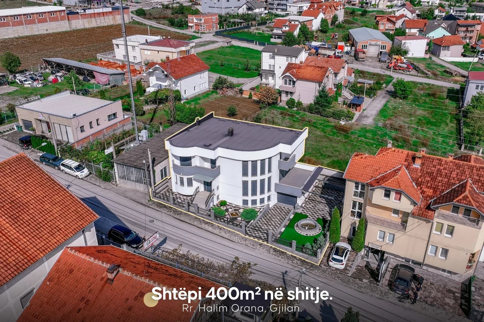 Shtëpi në shitje!